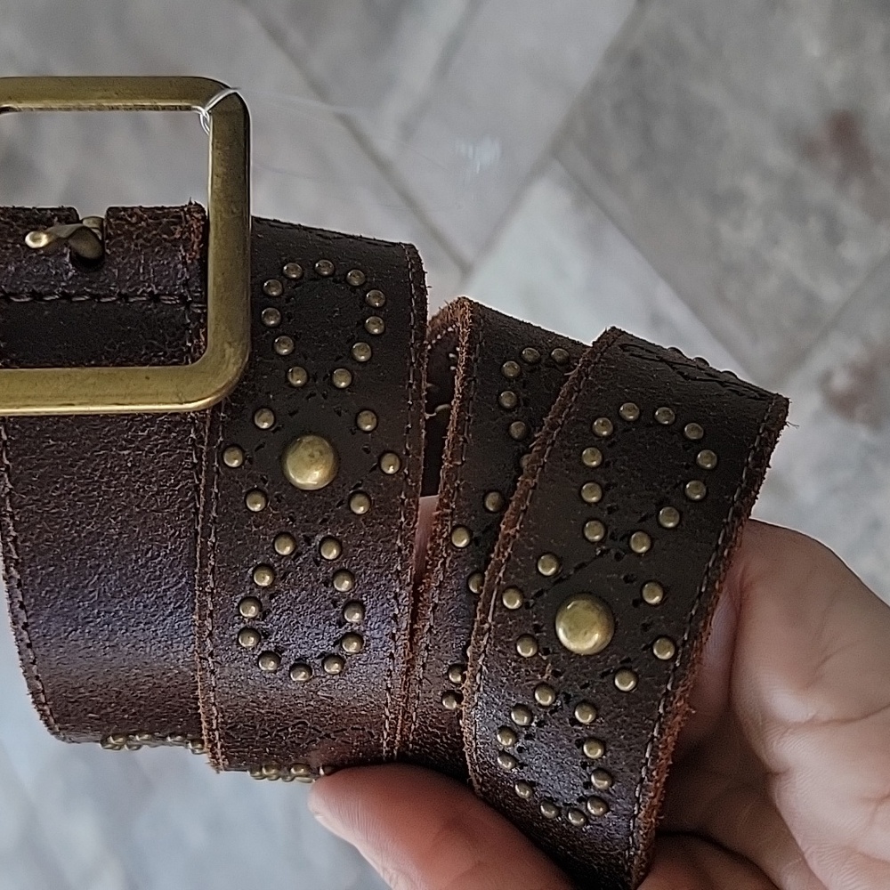 FRYE AND CO. Western Leather Belt with Antique Brass Hardware Sz L